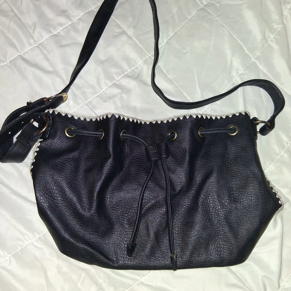 Black Drawstring Crossbody Bag - Women's Shoulder Purse